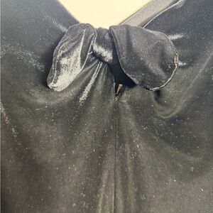 Vintage Romantic Black Velvet Cocktail Dress Sweetheart Neckline & Keyhole w/Bow